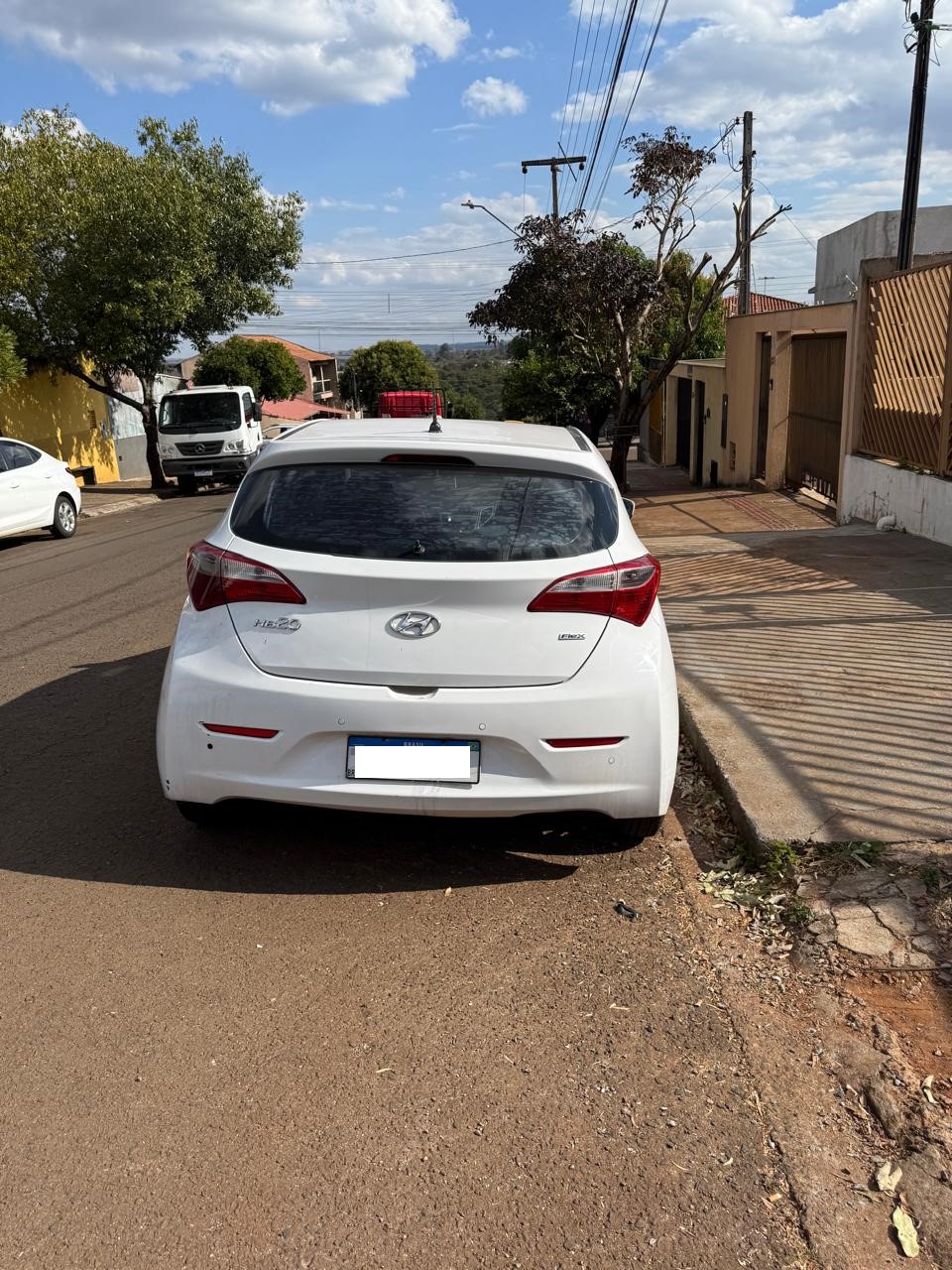 HB20 CONFORTILINE 1.0 2014